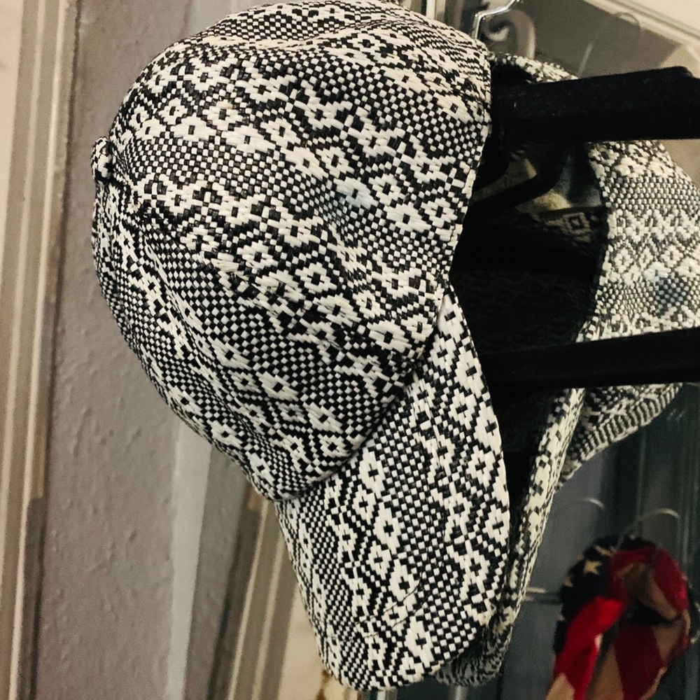 Zara men’s adjustable hat